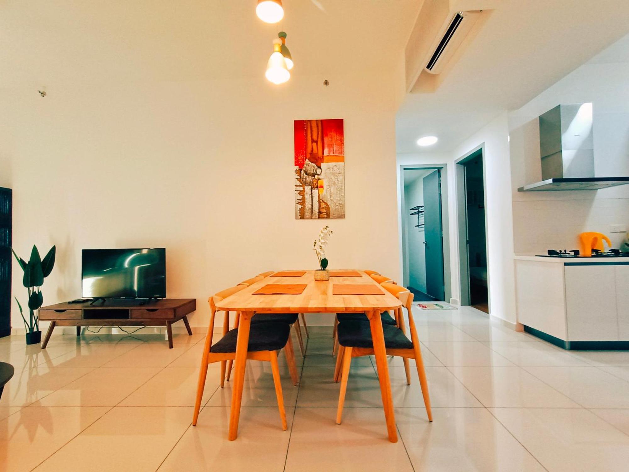 New Georgetown Instagramable 2Br Homestay For 10Pax 无敌美景两房民宿 Beacon Executive Suite Dış mekan fotoğraf