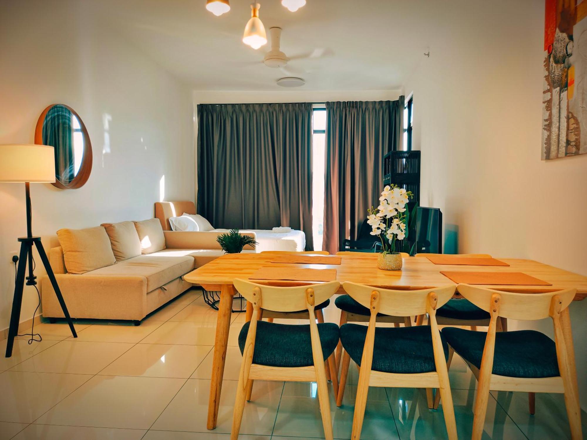 New Georgetown Instagramable 2Br Homestay For 10Pax 无敌美景两房民宿 Beacon Executive Suite Dış mekan fotoğraf